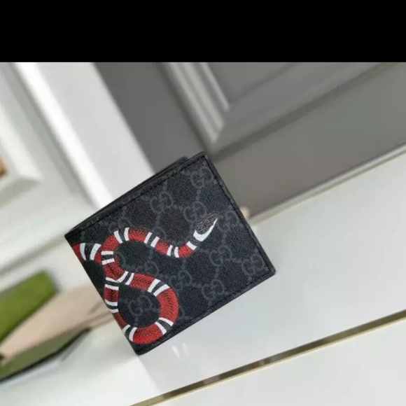 Gucci Supreme snake wallet. - Picture 2 of 8